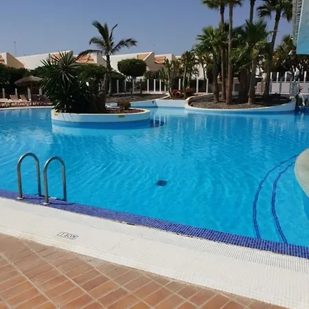 The Palms 2 Bed Duplex With Pool View 圣米格尔德阿沃纳