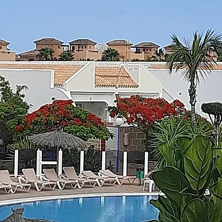 The Palms 2 Bed Duplex With Pool View 圣米格尔德阿沃纳